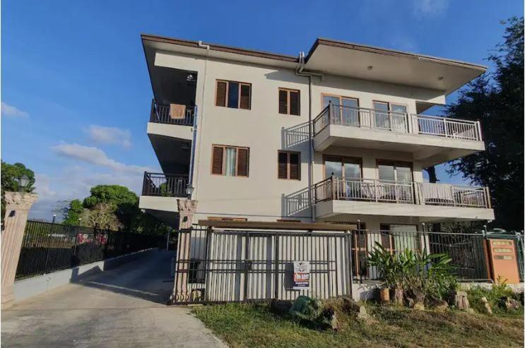 Nena Accomodations نادي المظهر الخارجي الصورة